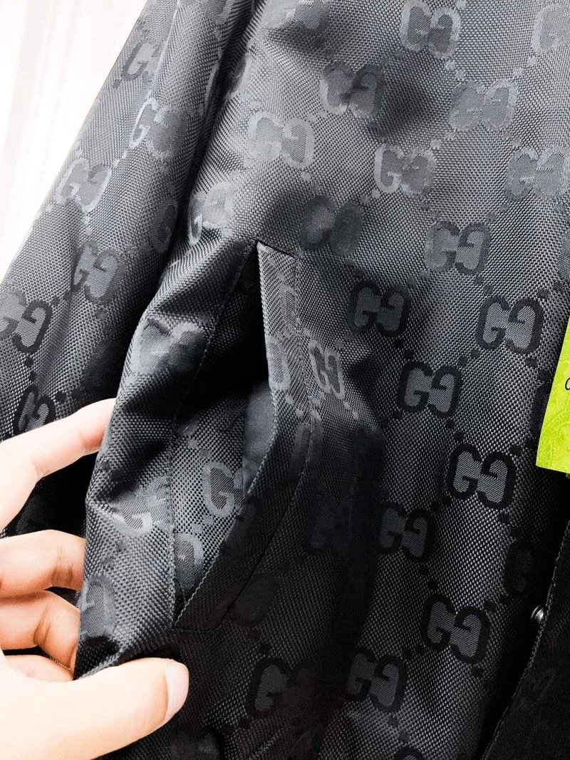 Stretchable Gucci Outwear 127553