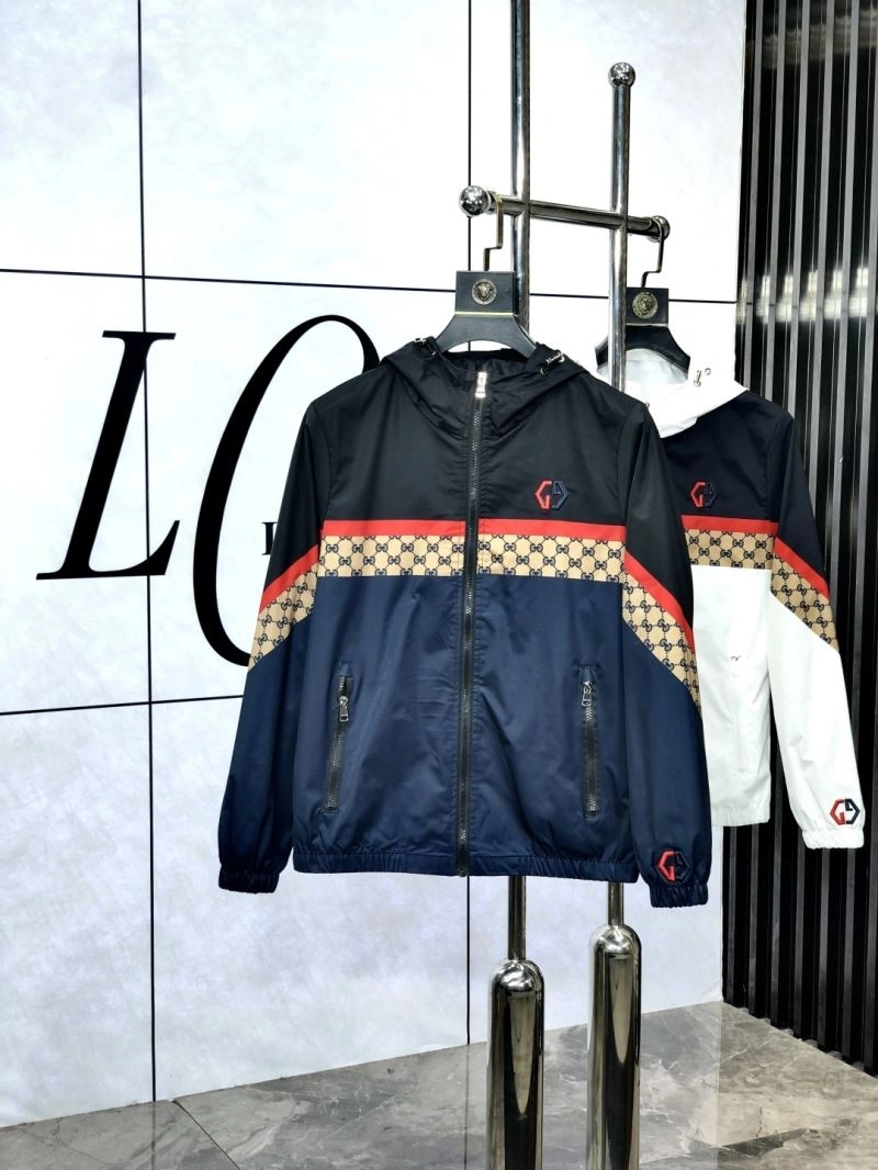 EyeCatching Gucci Outwear 127275