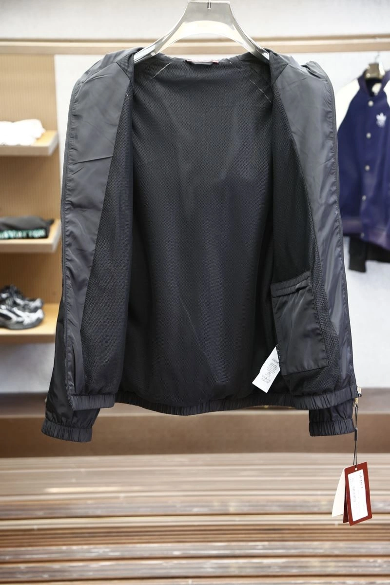 OnTrend Gucci Outwear 127265