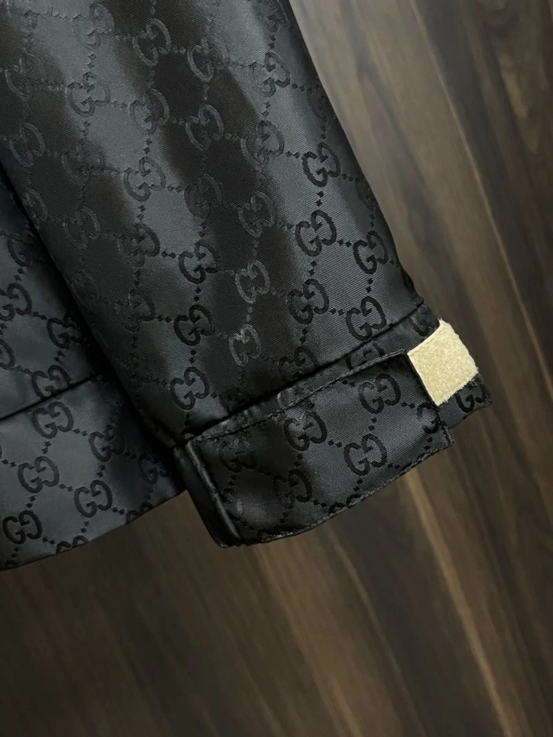 Gucci Outwear Versatile 127270