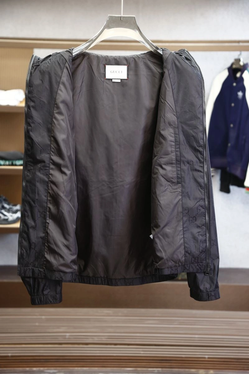 Breathable Gucci Outwear 127255