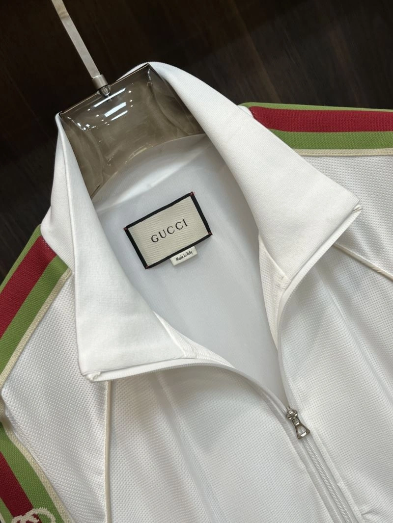 Sporty Gucci Outwear 127274