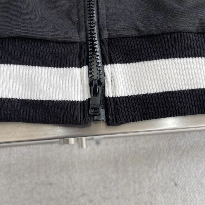 Gucci Outwear Seasonal 127249