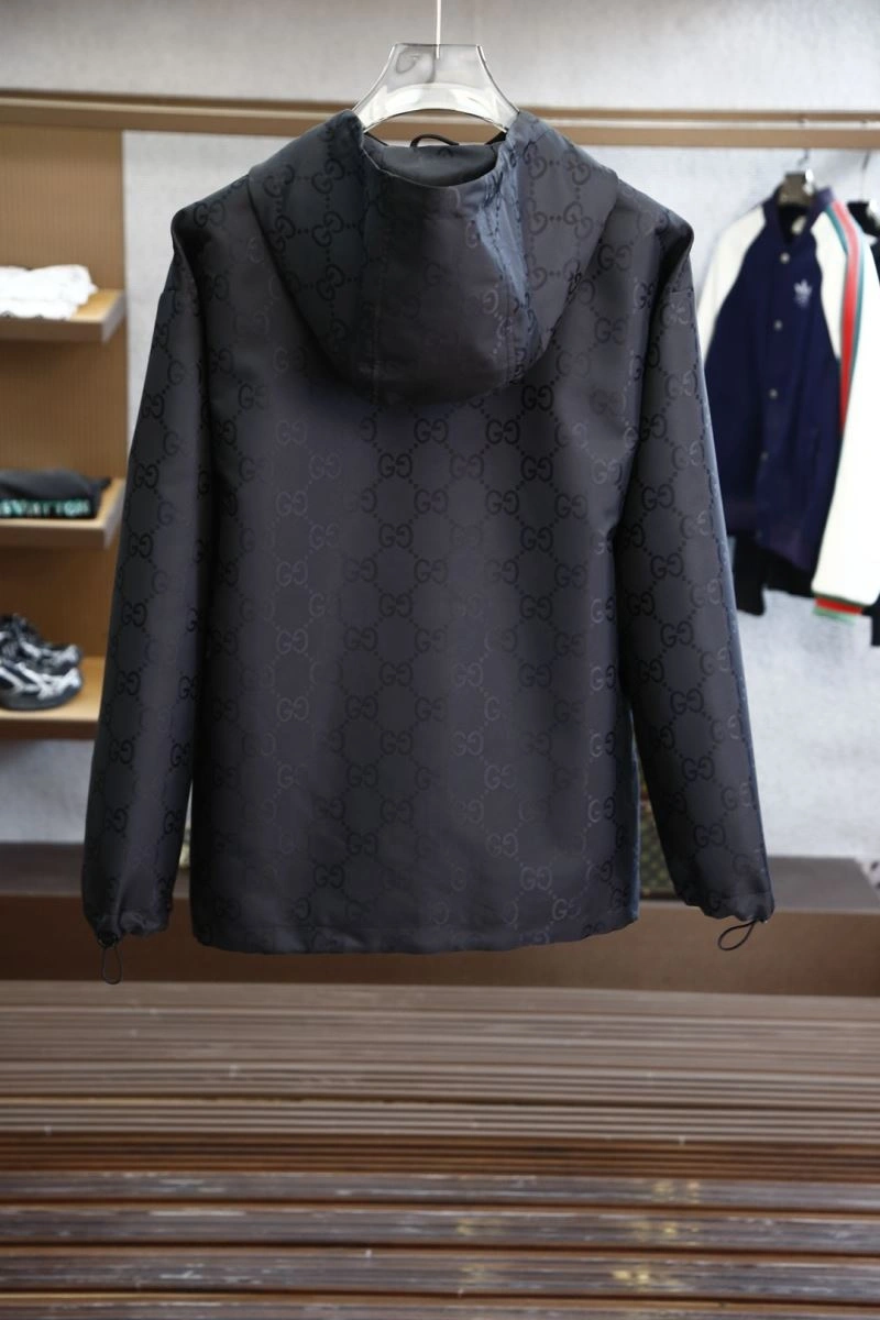 Gucci Outwear Breathable 127260