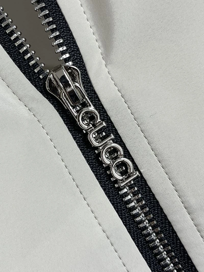 Stylish Gucci Outwear 126749