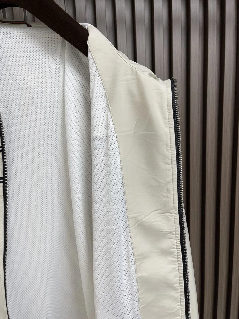 Stylish Gucci Outwear 126749