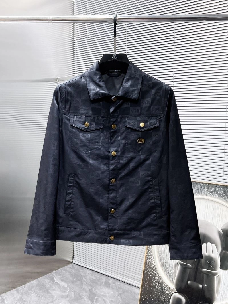 Breathable Gucci Outwear 126770