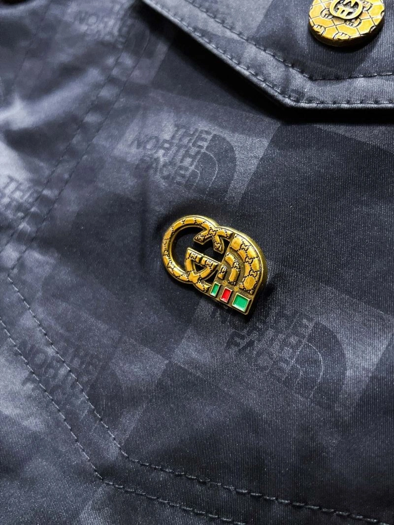 Breathable Gucci Outwear 126770