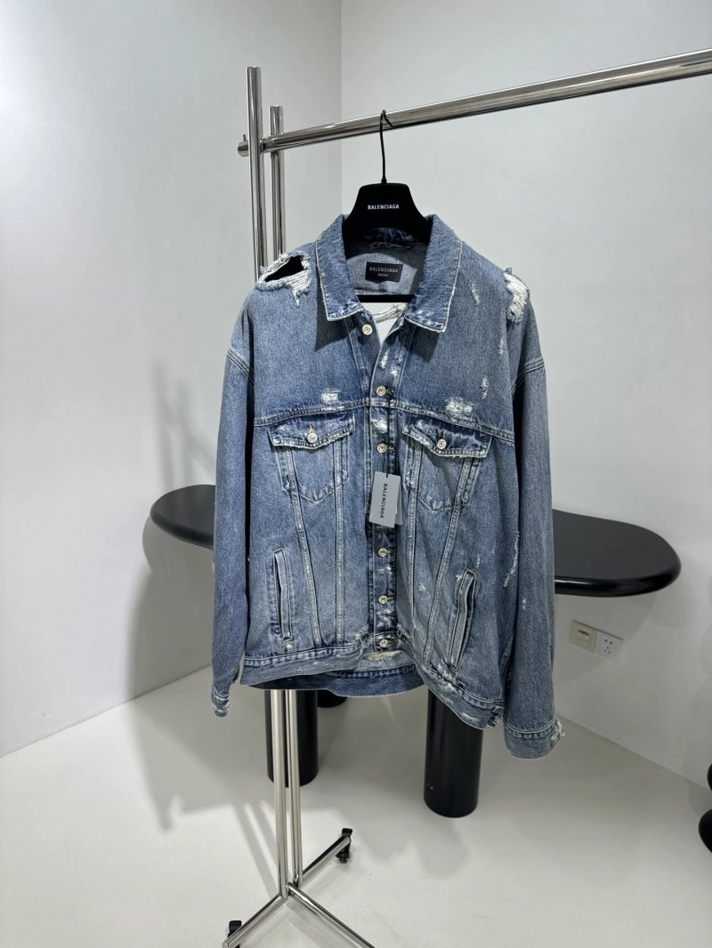 Snug Gucci Outwear 124822