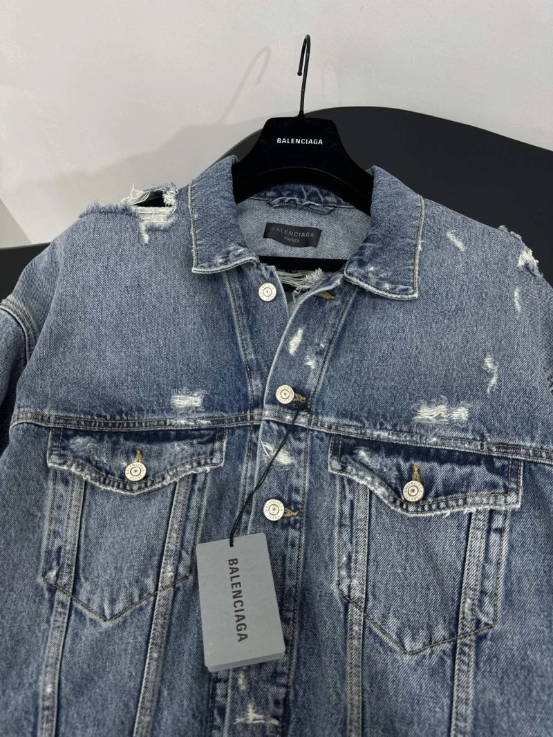 Snug Gucci Outwear 124822