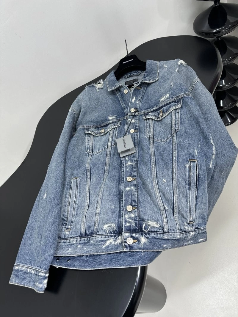 Snug Gucci Outwear 124822
