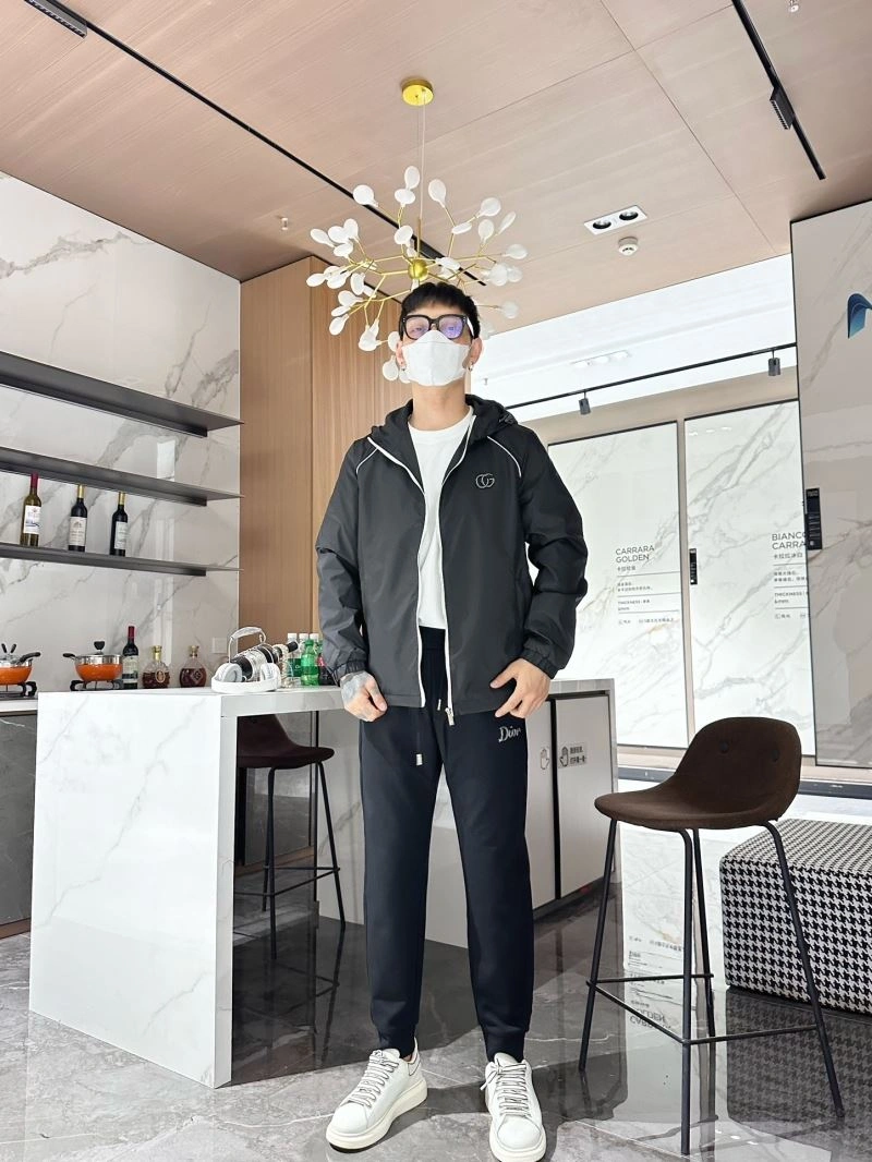 Gucci Outwear Breathable 126355