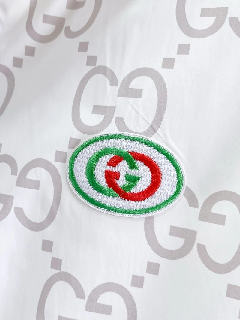 Gucci Outwear WaterResistant 126331