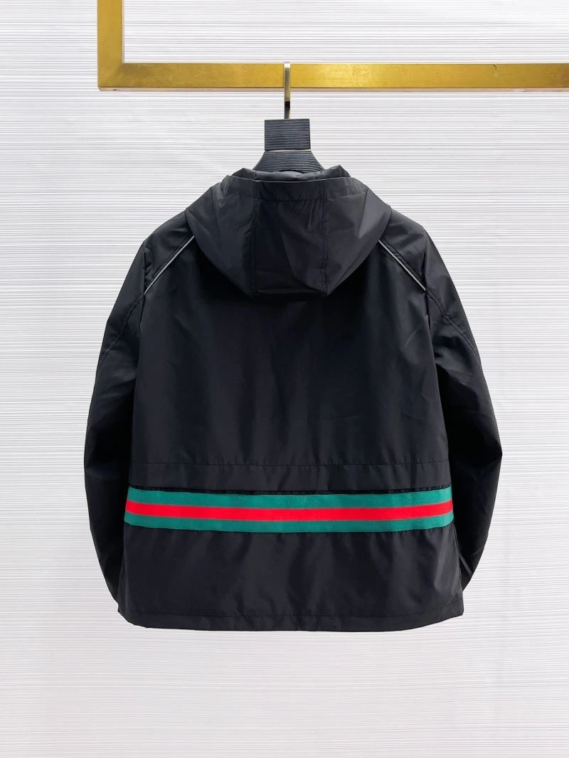 Gucci Outwear Bold 126328