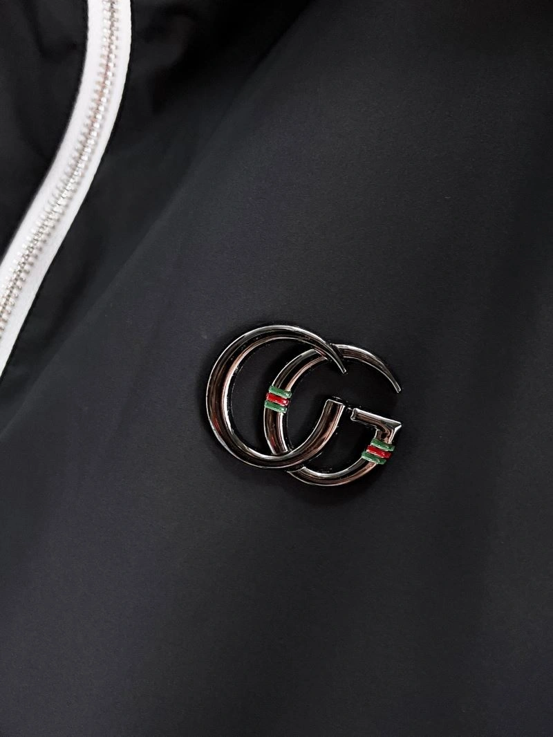 Gucci Outwear Bold 126328