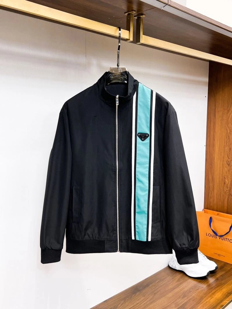 Gucci Outwear EyeCatching 126300