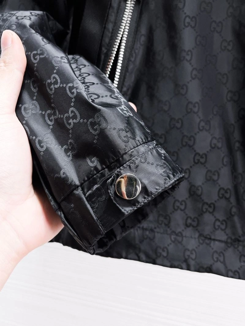 Gucci Outwear Effortless 126317