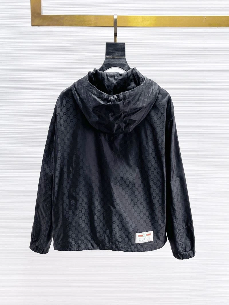 Gucci Outwear Effortless 126317