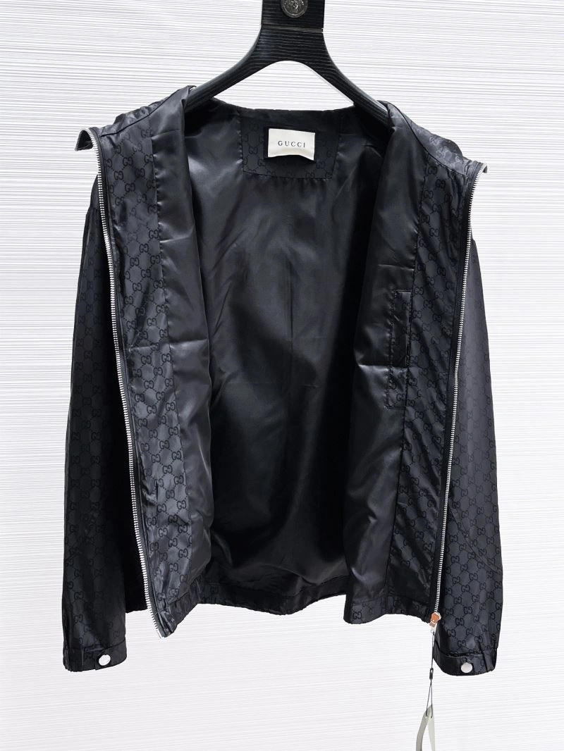 Gucci Outwear Effortless 126317