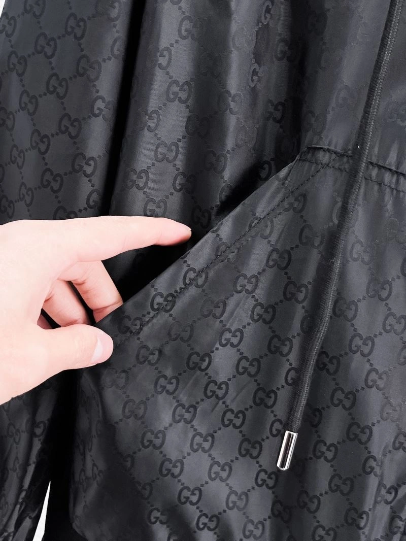 Breathable Gucci Outwear 126320