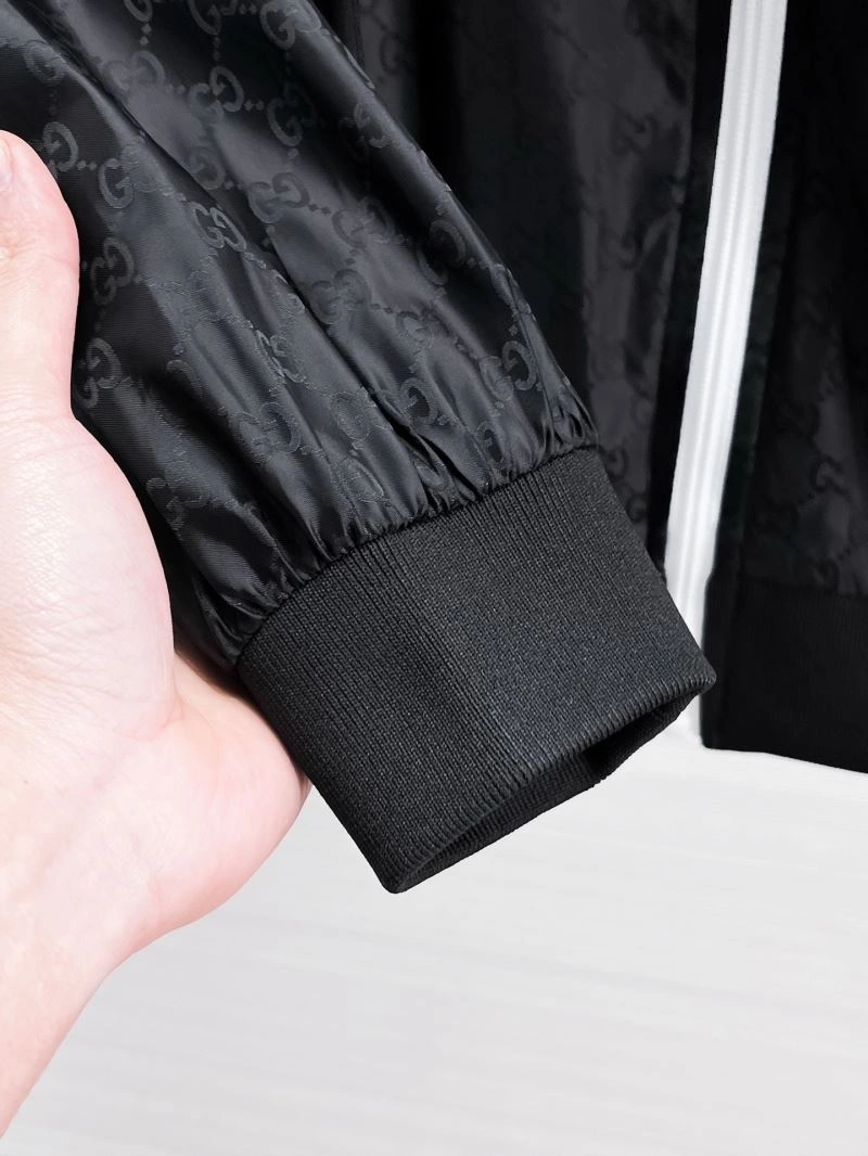 Breathable Gucci Outwear 126320