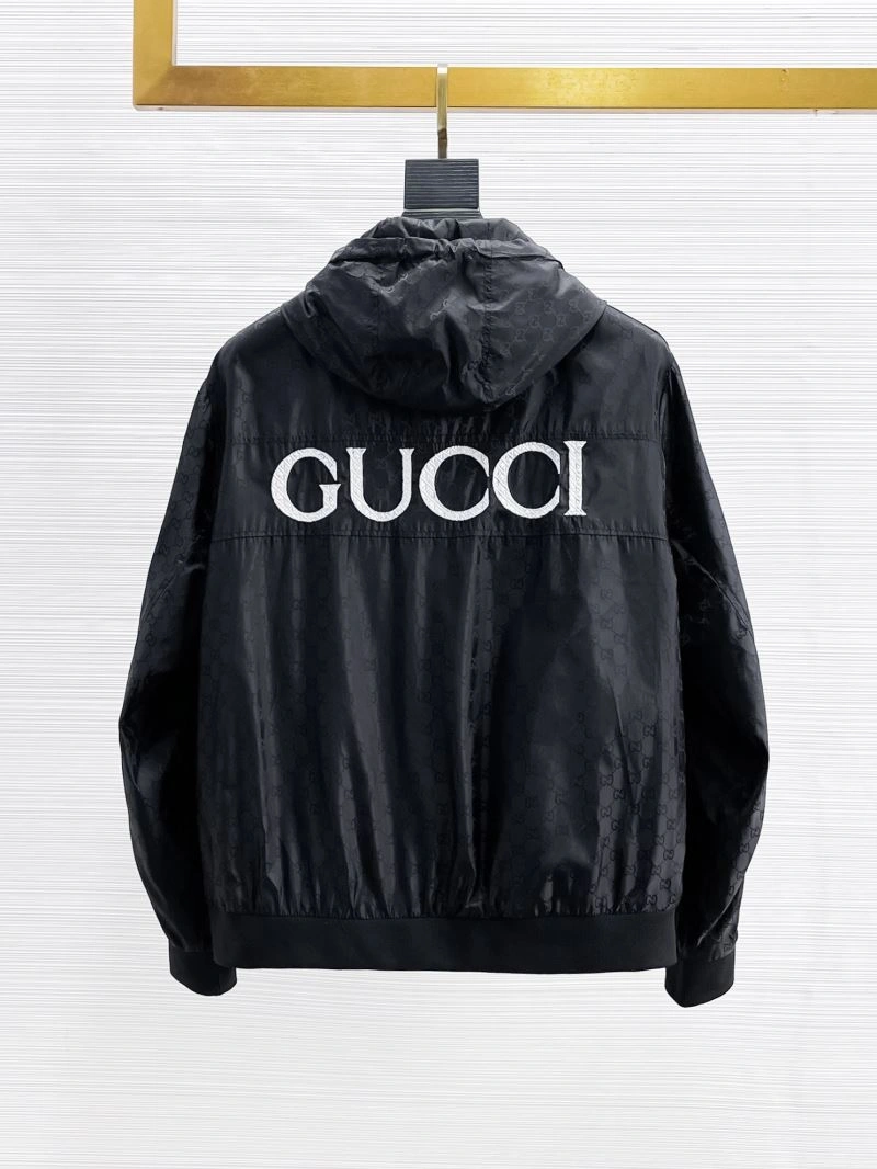 Breathable Gucci Outwear 126320