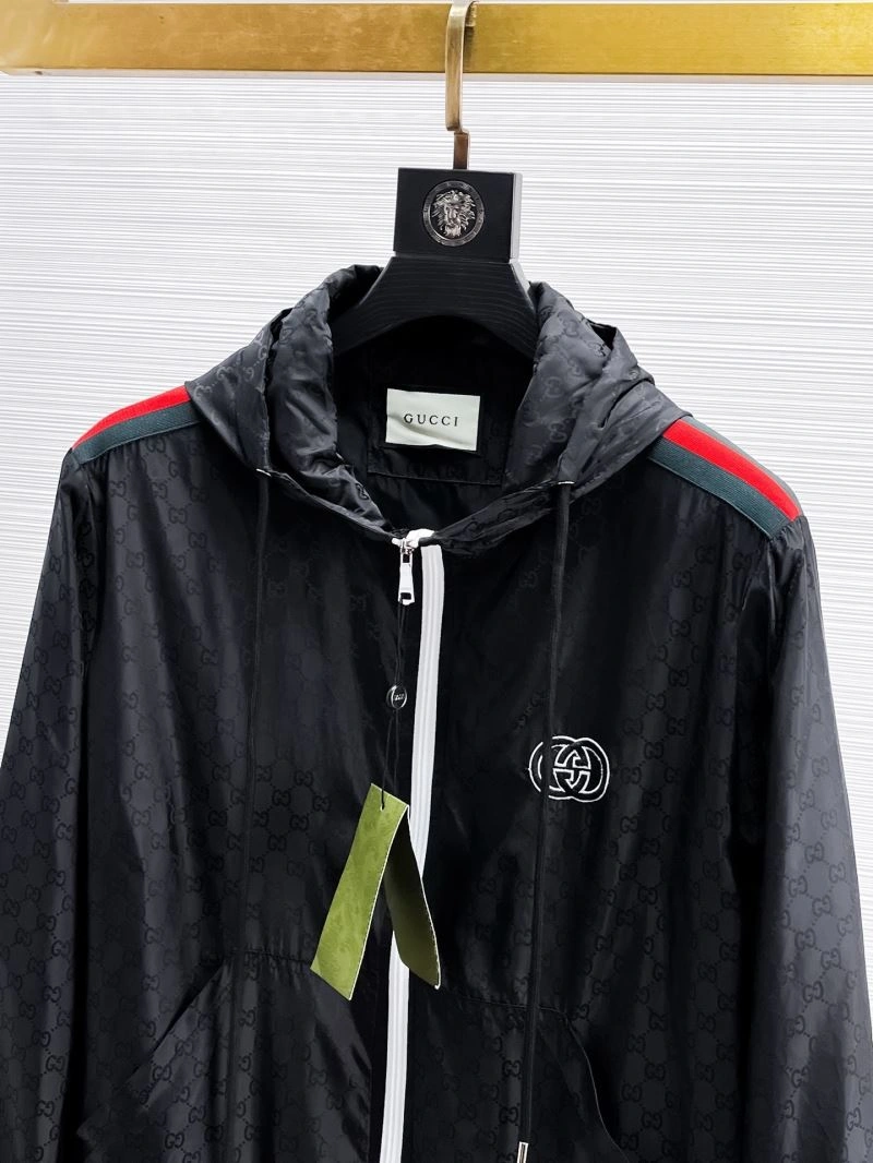 Breathable Gucci Outwear 126320
