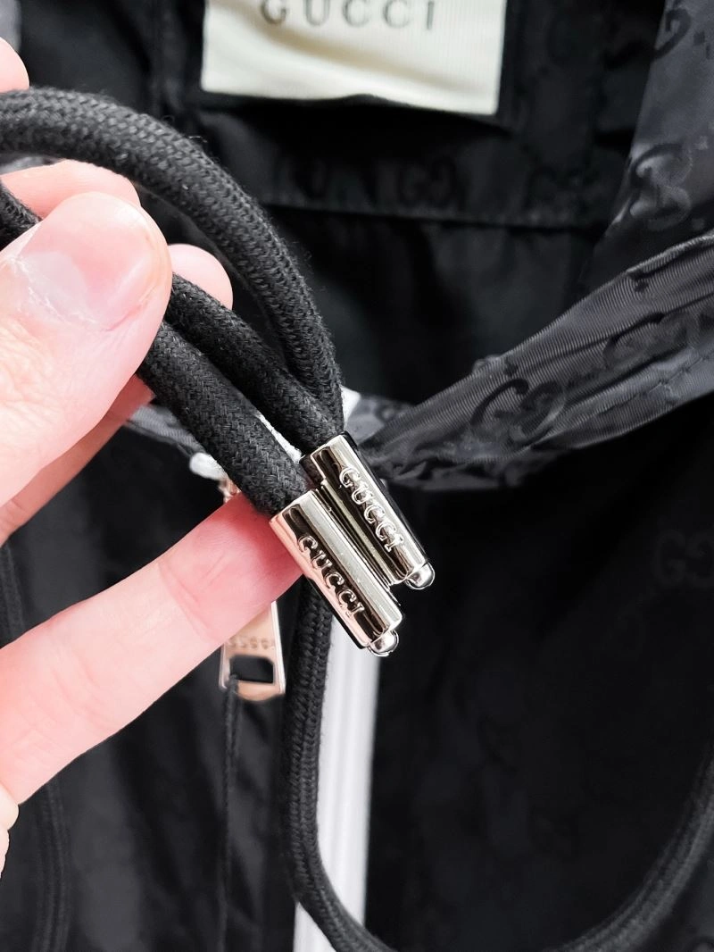 Breathable Gucci Outwear 126320