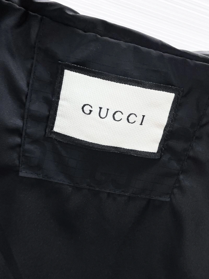 Gucci Outwear Comfortable 126308