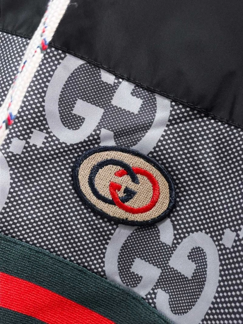 Gucci Outwear Bold 126318