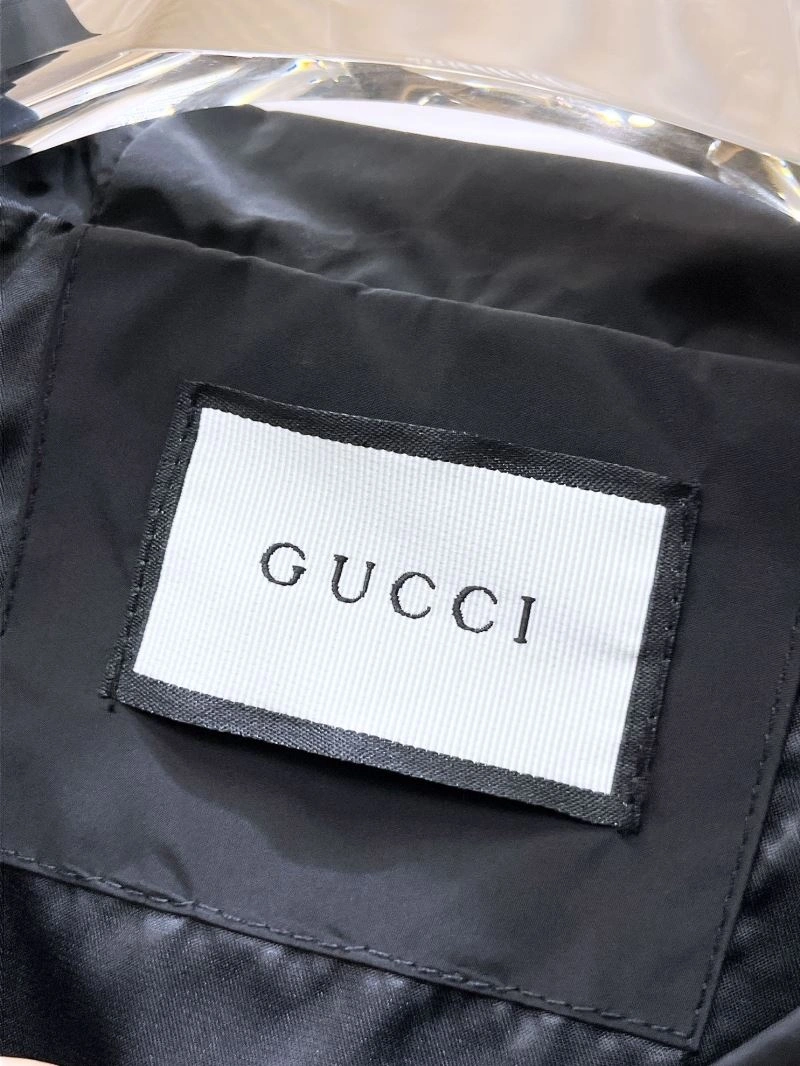 Gucci Outwear Bold 126318