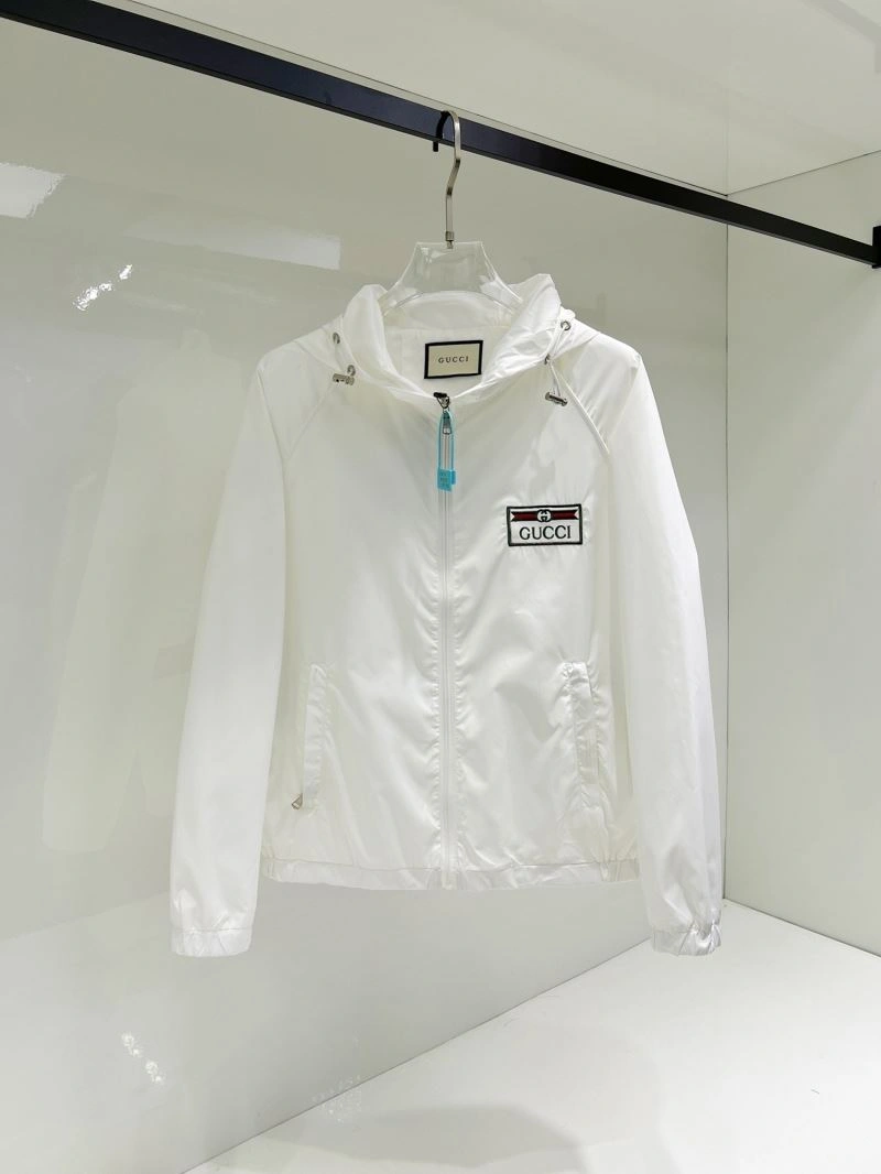 MultiPurpose Gucci Outwear 126294