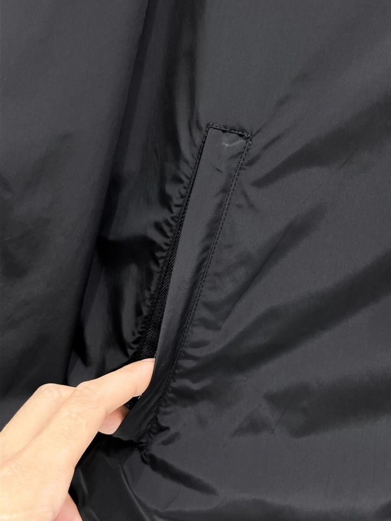 Gucci Outwear Minimalist 126316