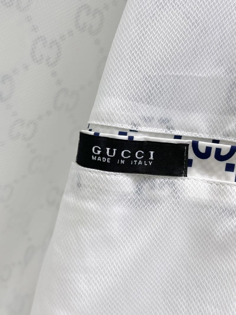ModernLook Gucci Outwear 126312