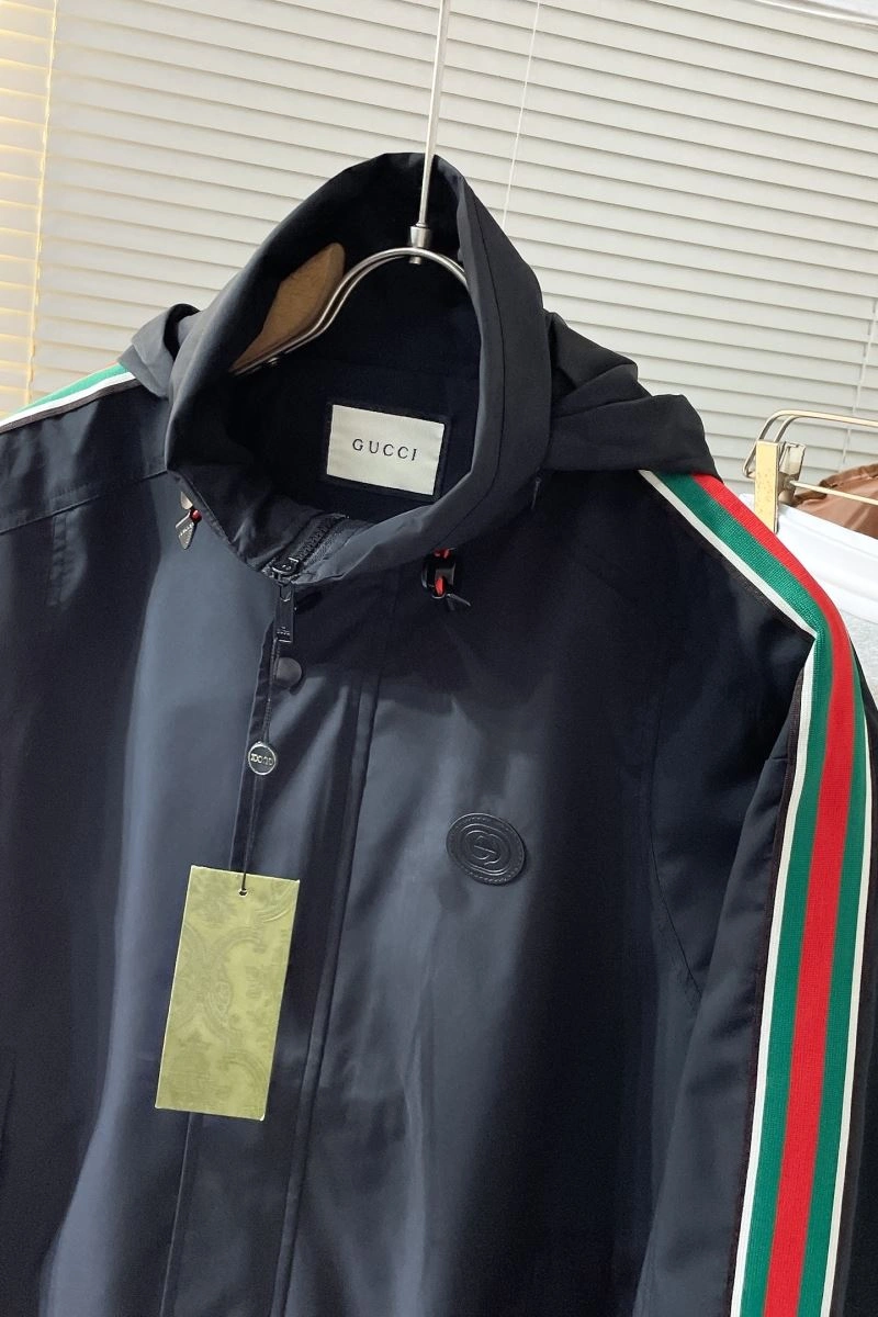 Gucci Outwear Resilient 126292