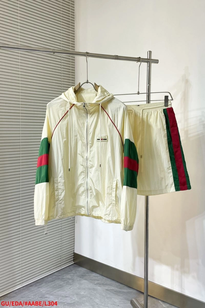 Gucci Outwear Trendy 126290