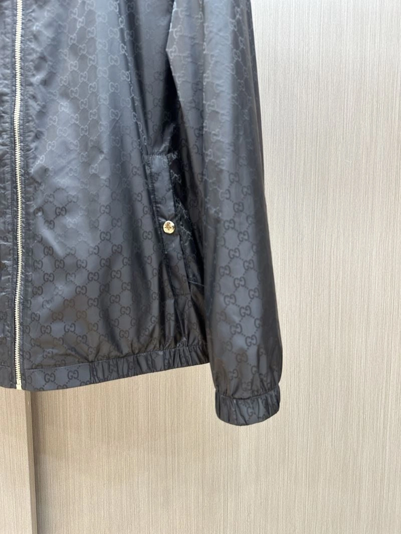 Gucci Outwear Resilient 126288