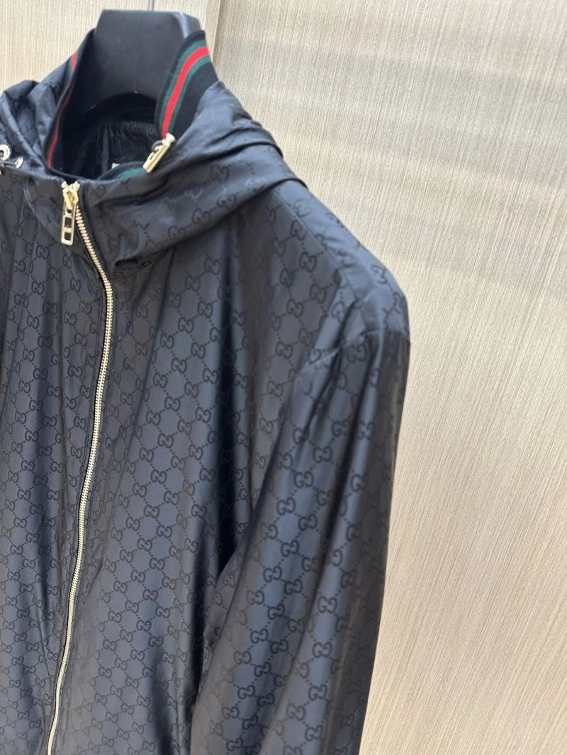 Gucci Outwear Lightweight 126287