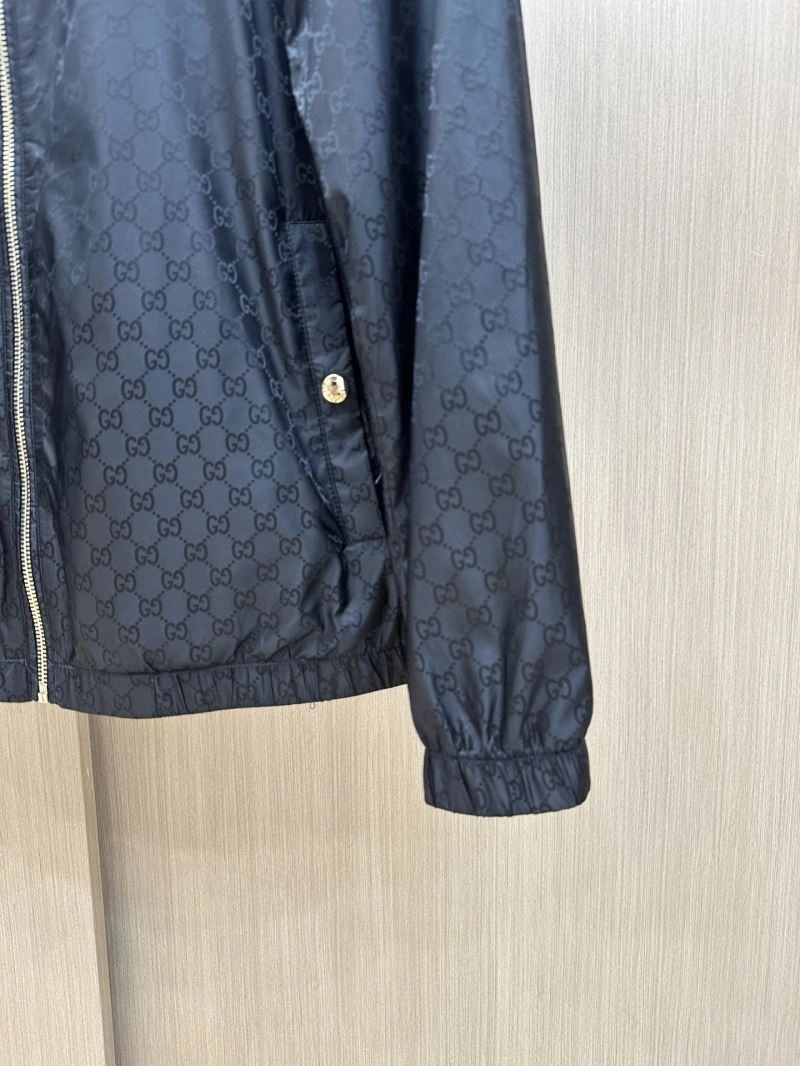 Gucci Outwear Lightweight 126287