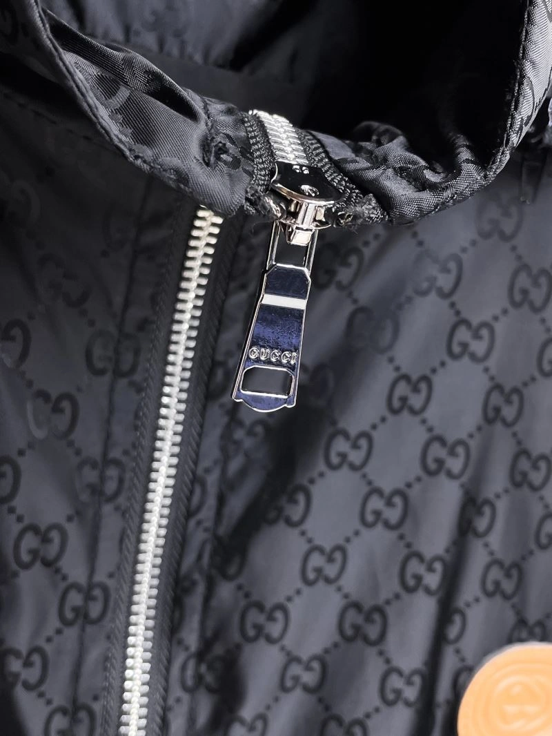 Gucci Outwear Neat 126285