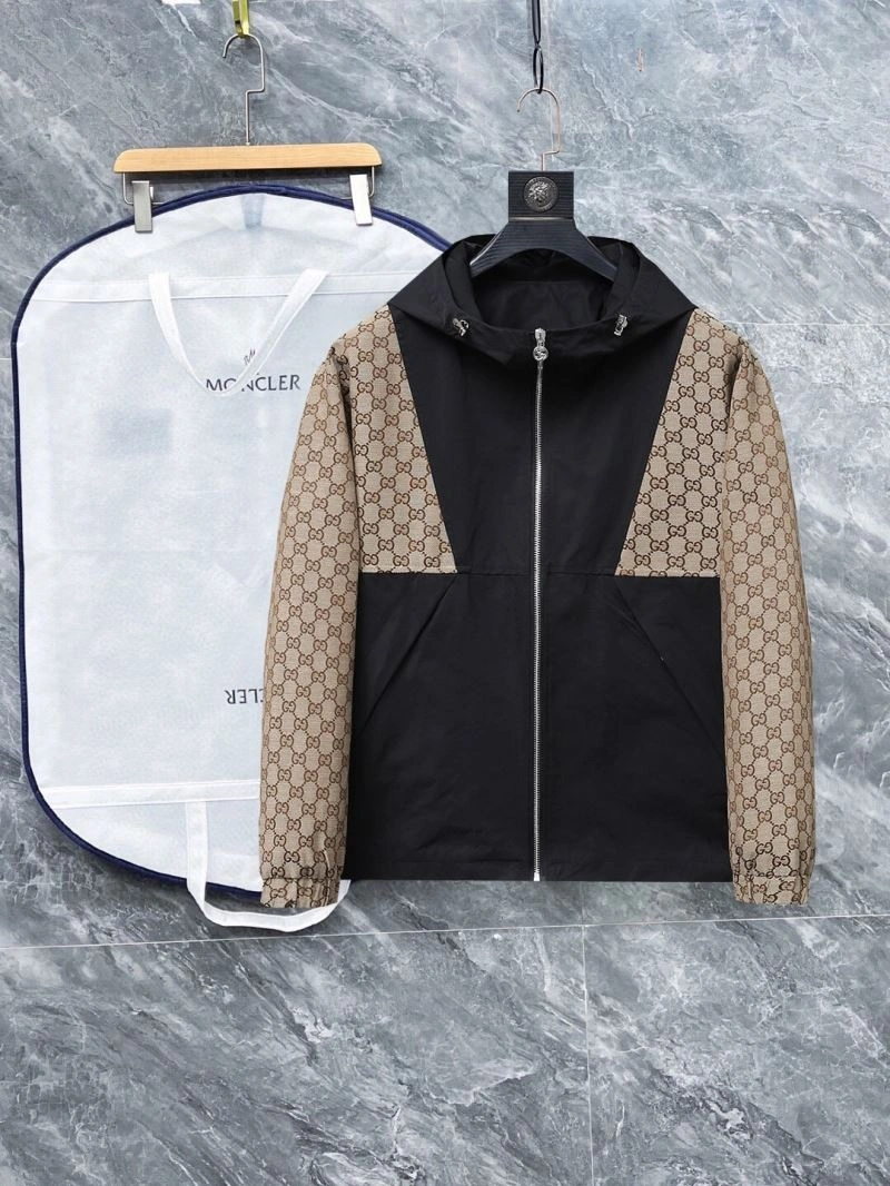 WaterResistant Gucci Outwear 126281