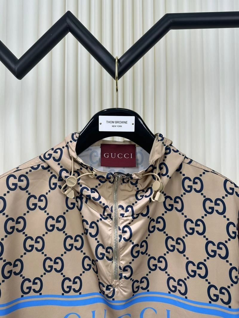 Cozy Gucci Outwear 125951