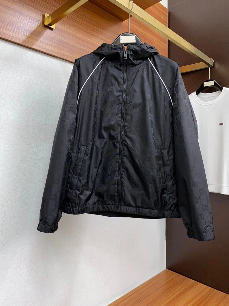 Comfortable Gucci Outwear 125946