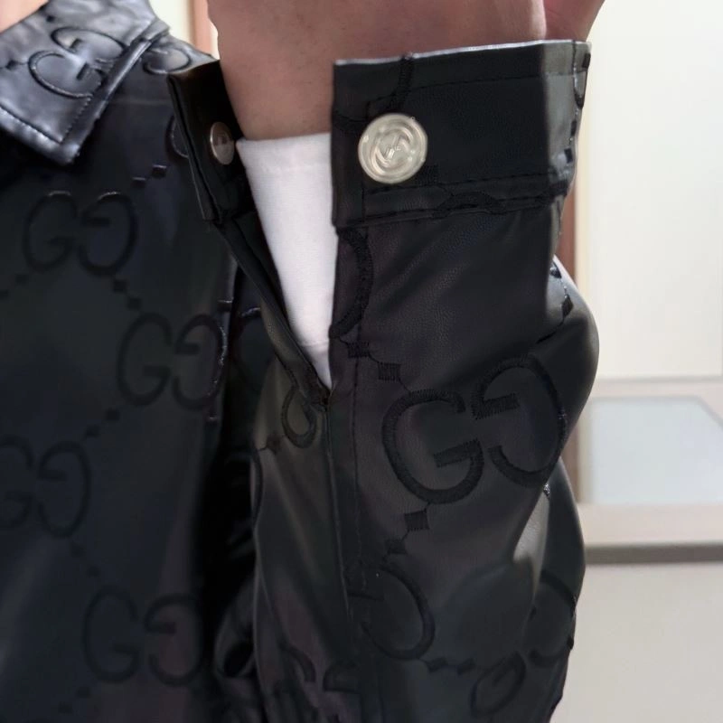 Supportive Gucci Outwear 125922