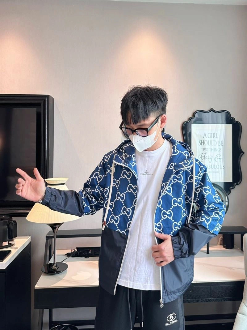 Comfortable Gucci Outwear 125939