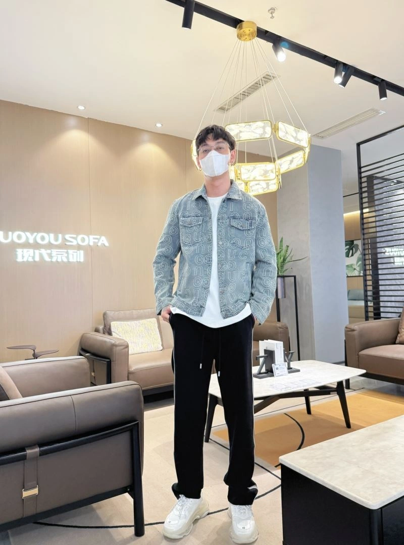 DailyWear Gucci Outwear 125924