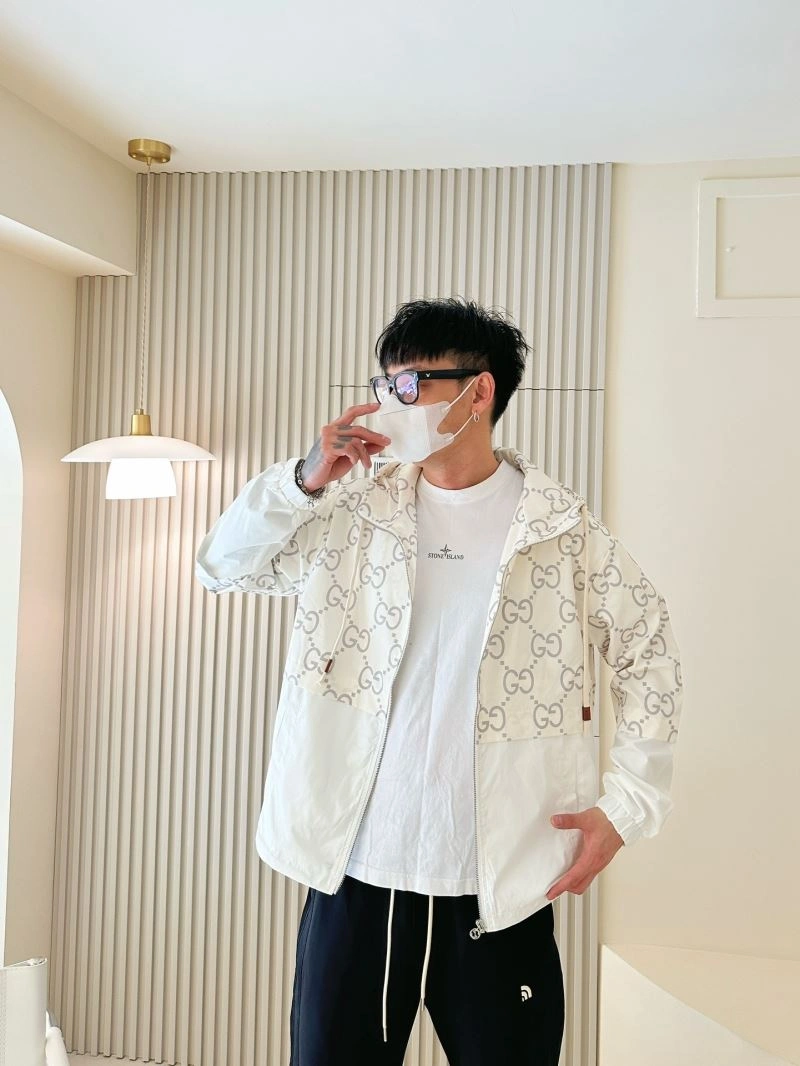 Breathable Gucci Outwear 125928