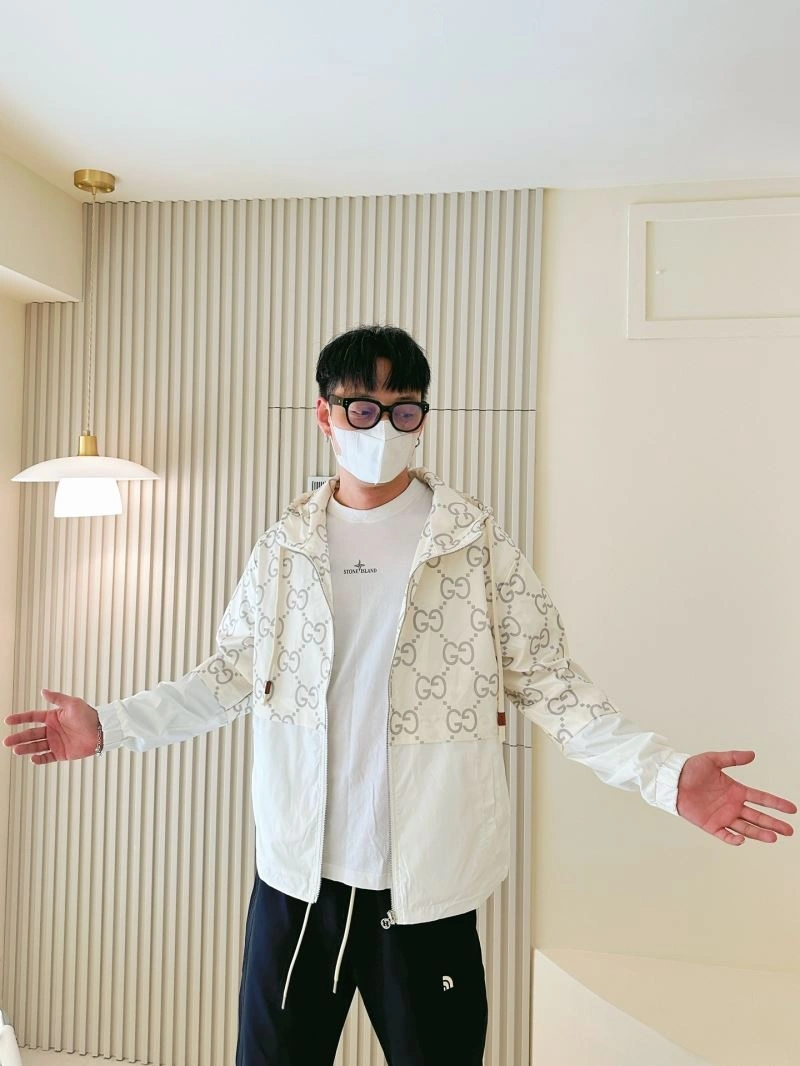 Breathable Gucci Outwear 125928