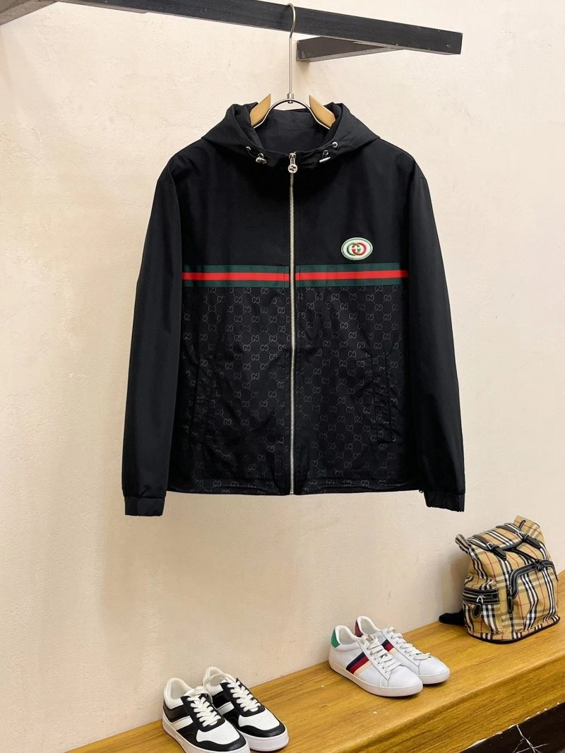 Gucci Outwear Sleek 125919