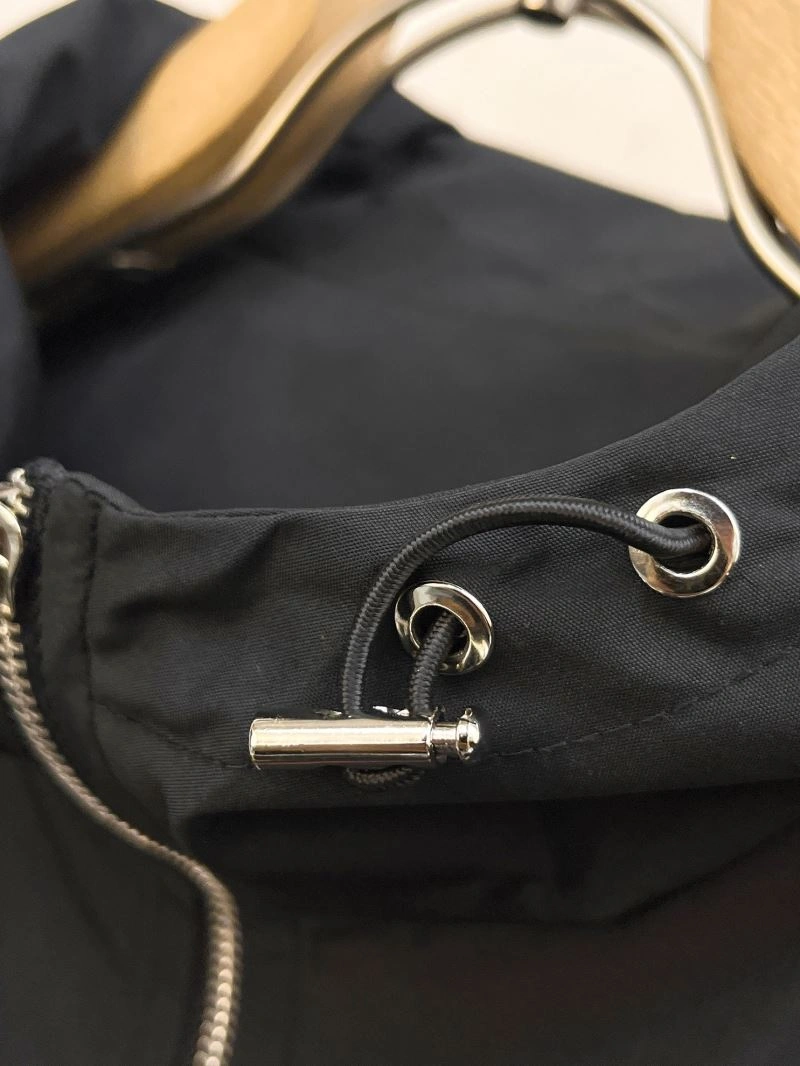 Gucci Outwear Sleek 125919